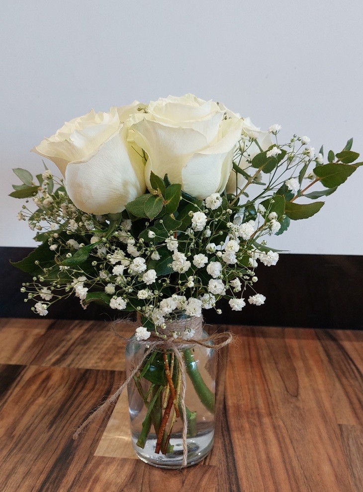 Four White Rose Jar
